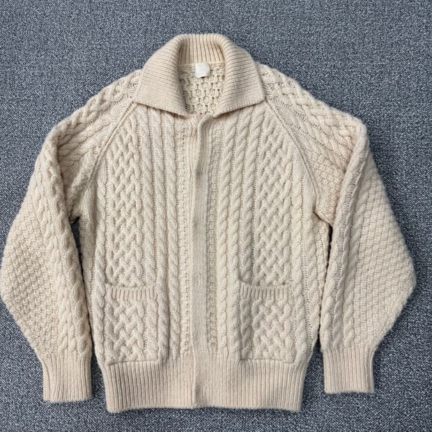 MONE 케이블 니트 가디건