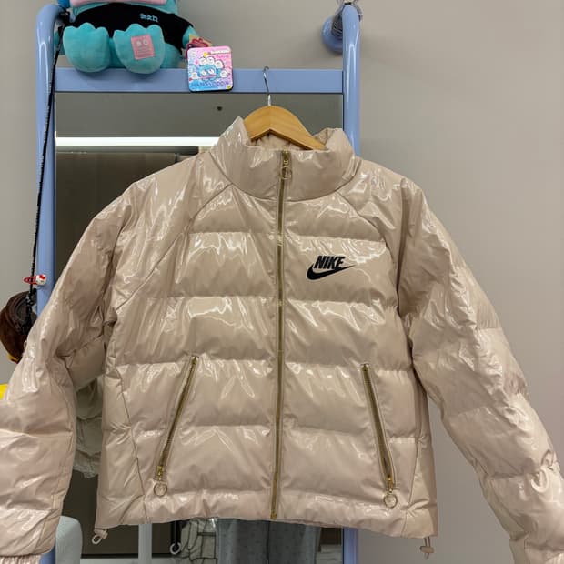 나이키 유광 숏패딩