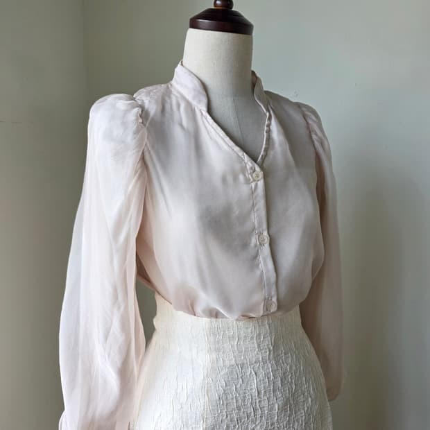 쉬폰 퍼프 블라우스 