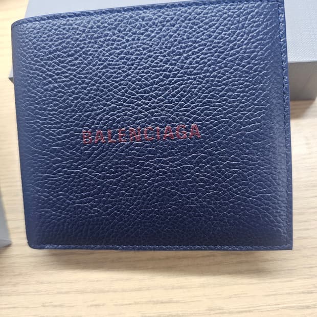 새제품)발렌시아가 반지갑