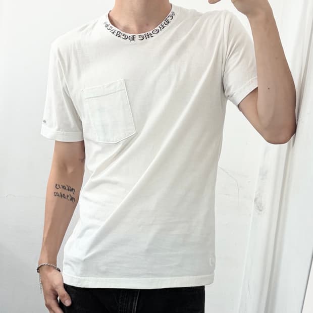 크롬하츠 넥로고 반팔 티셔츠
