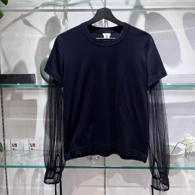느와 케이 니노미야 sheer puff sleeve