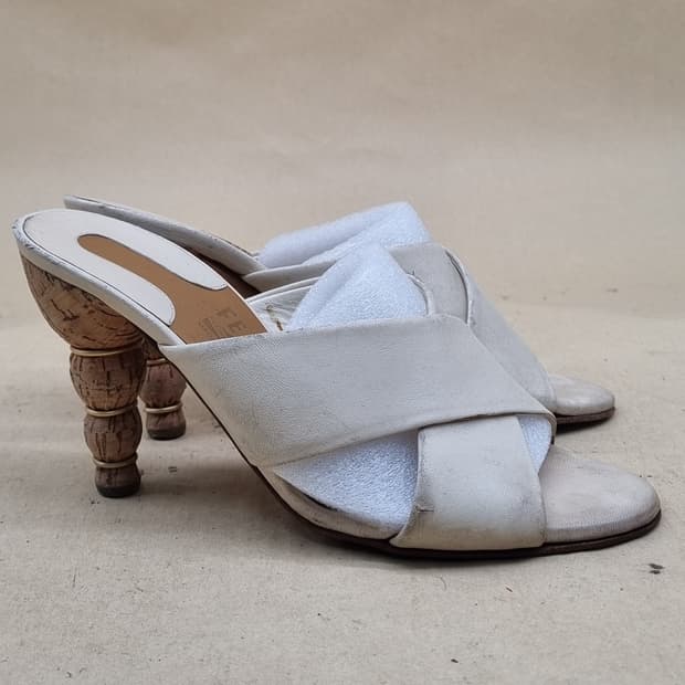 페라가모 여성 힐 슬리퍼 6C 230 굽9.5