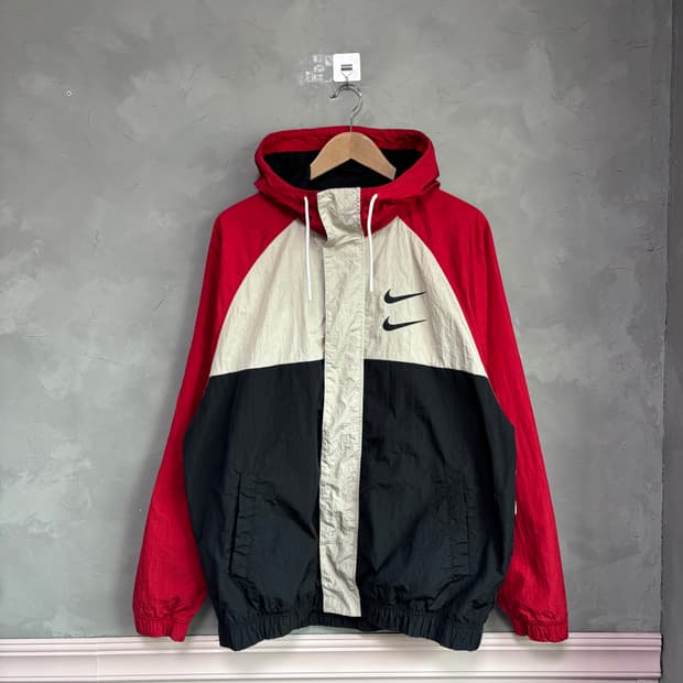 나이키 더블 스우시 바람막이 