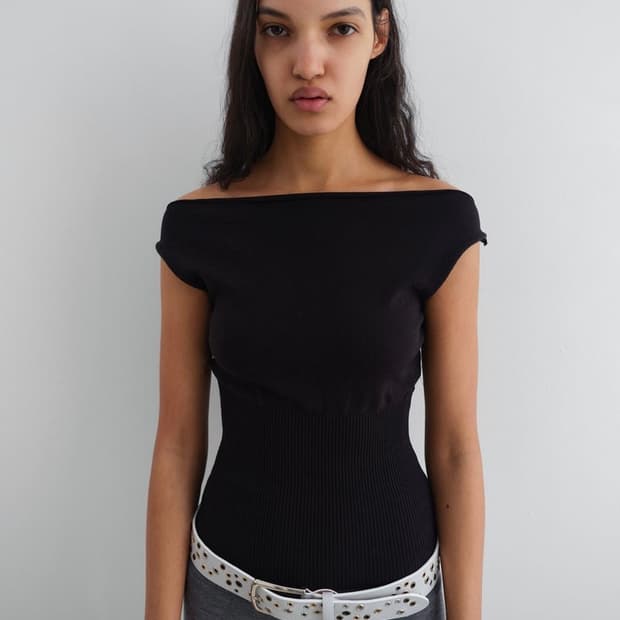 [XS,S,M]기마구아스 Oto 오프숄더 탑/블랙