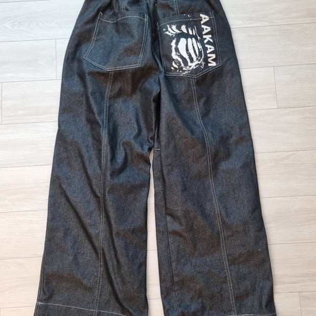 아캄 Knee 핀 턱 데님 팬츠 [1]