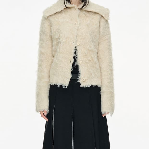 Hairy Collar Cardigan / Ivory 