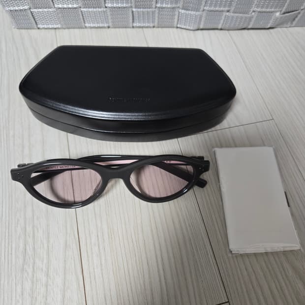 젠틀몬스터 라드 틴트렌즈 안경