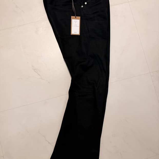 네버포겟 3D 트위스트 플레어진 블랙 2