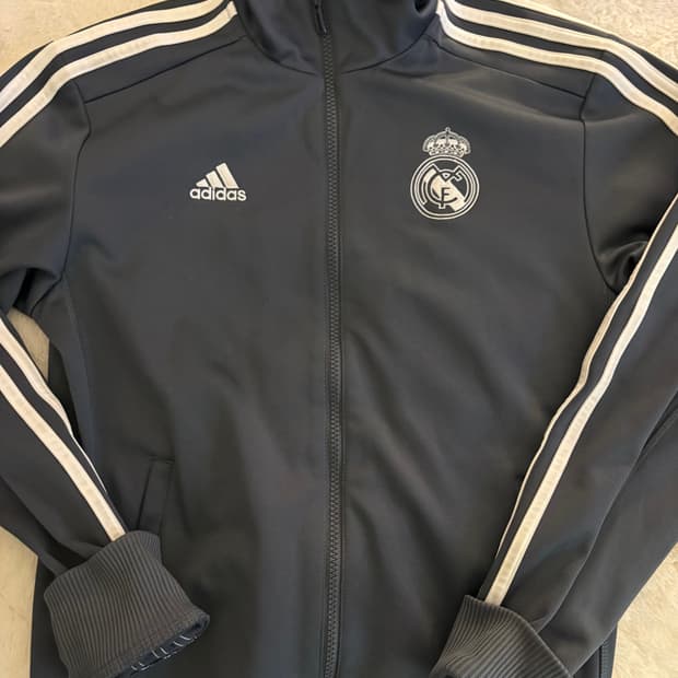 아디다스 희귀 대장급 레알마드리드 그레이 트랙탑 저지