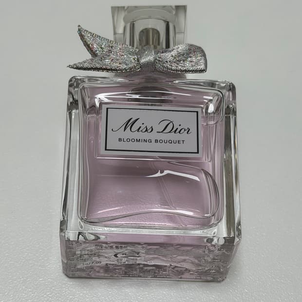 디올 향수 블루밍부케 edt 50ml