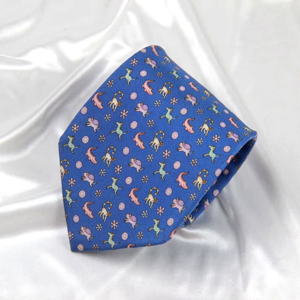 페라가모 8.7cm A등급 신형 남자 명품넥타이
