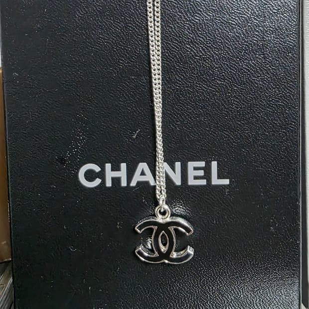 샤넬 제니 목걸이 cc로고 목걸이