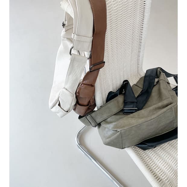 Doji vintage cross bag
