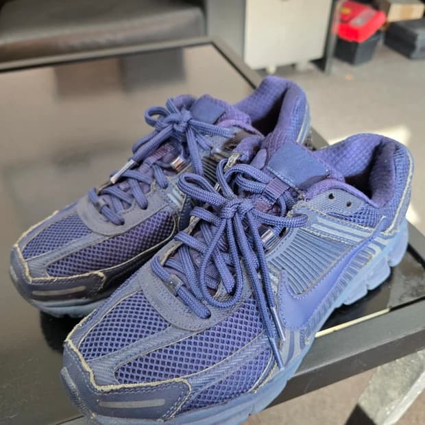 [255] 나이키 줌보메로5 미드나이트 네이비