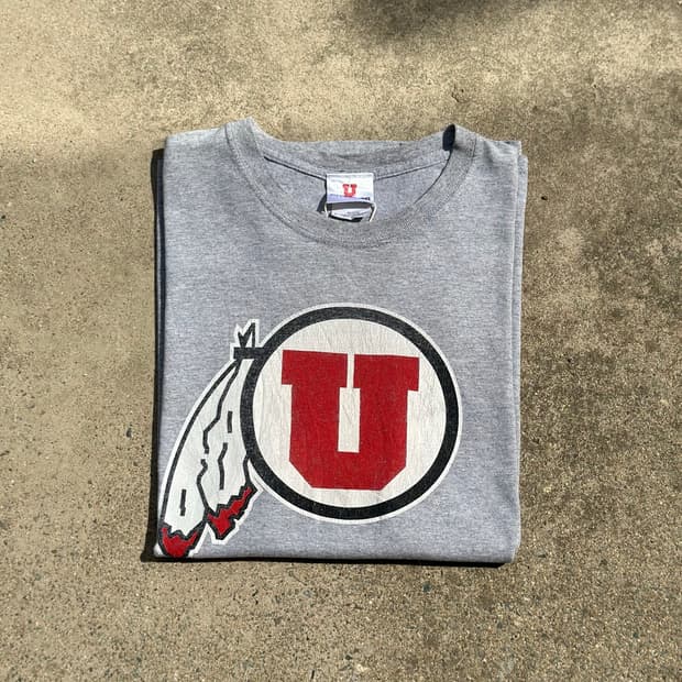 [L] 빈티지 Utah Utes NCAA 캠퍼스 그래픽 티셔츠