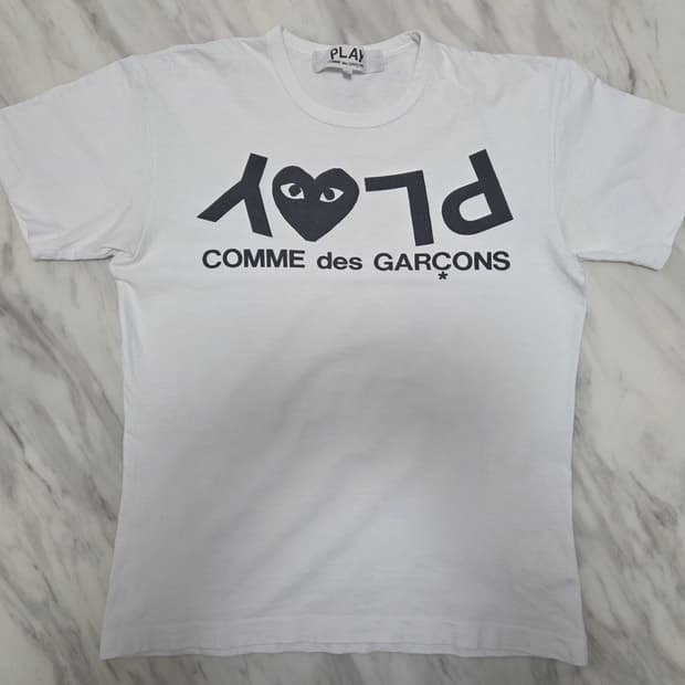 꼼데가르송 리버스 로고 반팔티