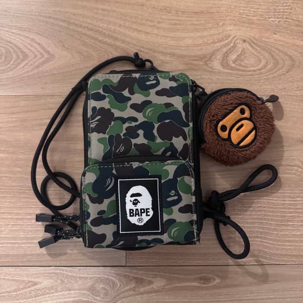 베이프 카모 크로스백