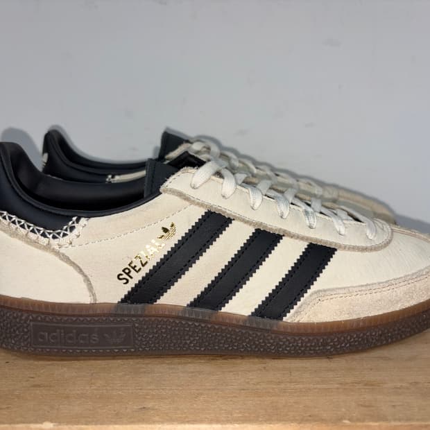 아디다스 스페지알 스니커즈 260