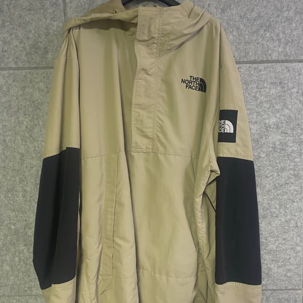 노스페이스 베이지색 바람막이