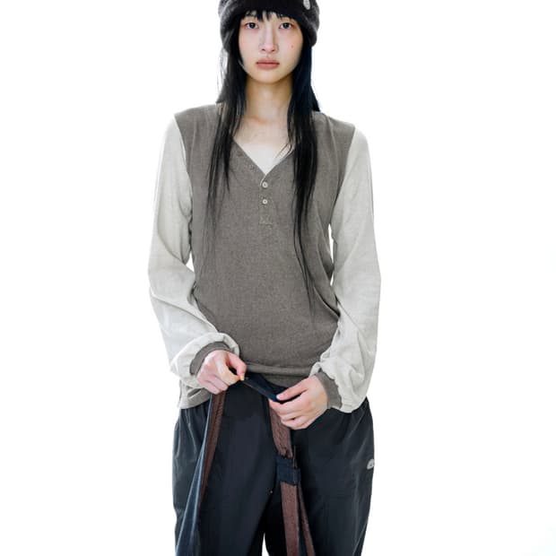 코이세이오 스너그 버튼 롱슬리브리스