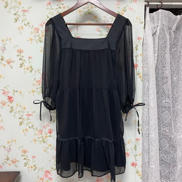 쉬폰 티어드 시스루 원피스