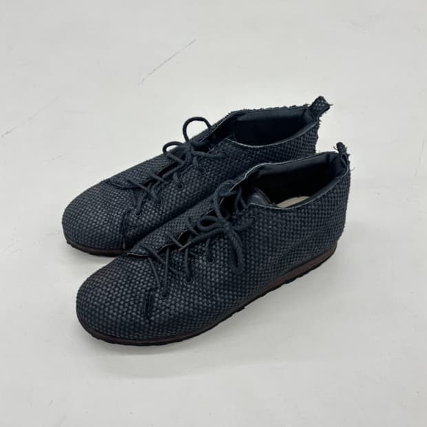 페트로솔라움 미드컷 스니커즈