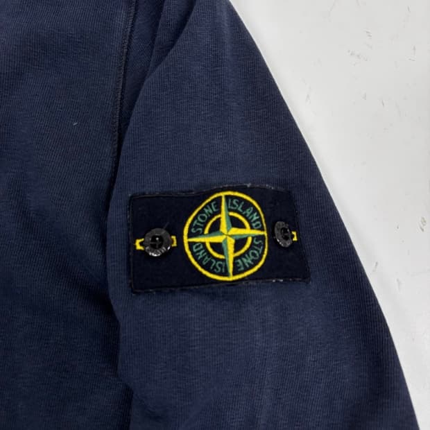 스톤아일랜드 맨투맨 