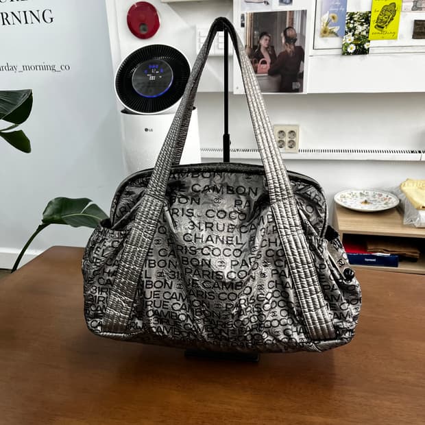 샤넬 빈티지 실버 숄더백