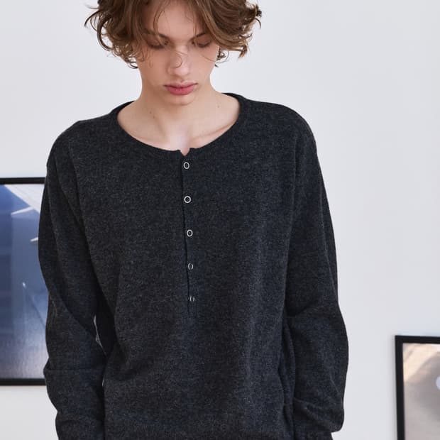 웨이비니스 Low Tide Henley-neck Knit - Charco