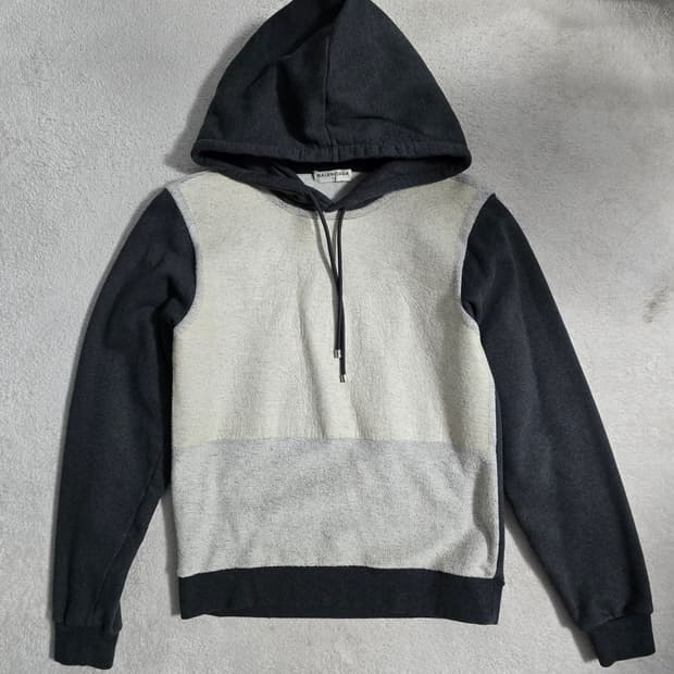 발렌시아가 Balenciaga 페이크 레더 테이핑 후드티셔츠 S사이즈