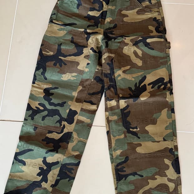 32) 슈프림 자카드 로고 더블니 데님 페인터 팬츠 우드랜드