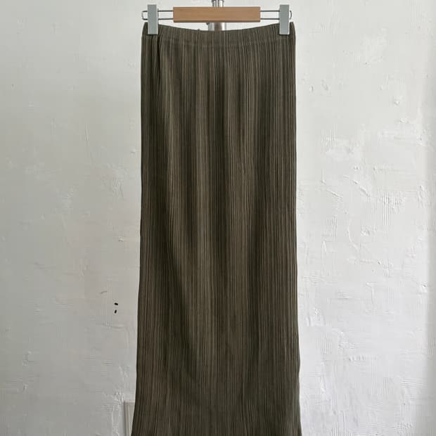 Issey Miyake 이세이미야케 90‘s 카키 플리츠 스커트