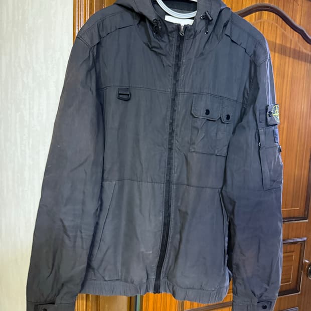 안녕하세요 스톤아일랜드 워싱 빈티지 바람막이 xl판매합니다!!(챗주세요)