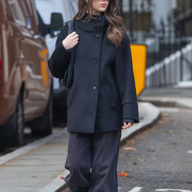 디망쉬 하프코트 블랙 오늘만 판매