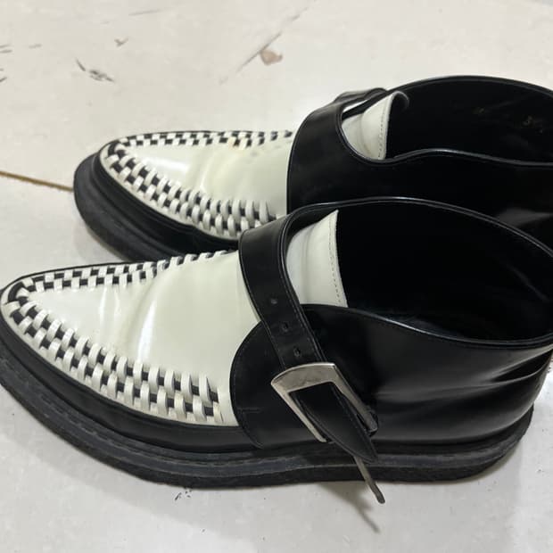 14 생로랑 에디슬리먼 뭉크스트랩 클리퍼