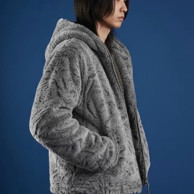 네버포겟 FAUX SHEARLING FULL ZIP UP HOODIE