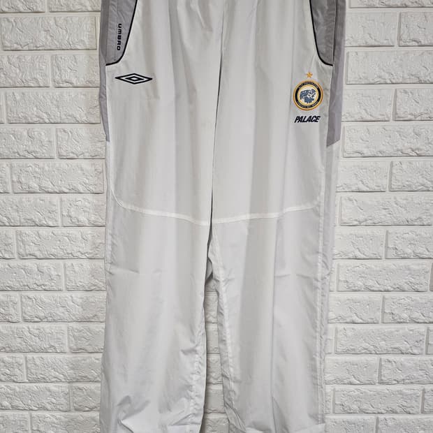 팔라스 x 엄브로 트랙 팬츠 화이트 - 24SS