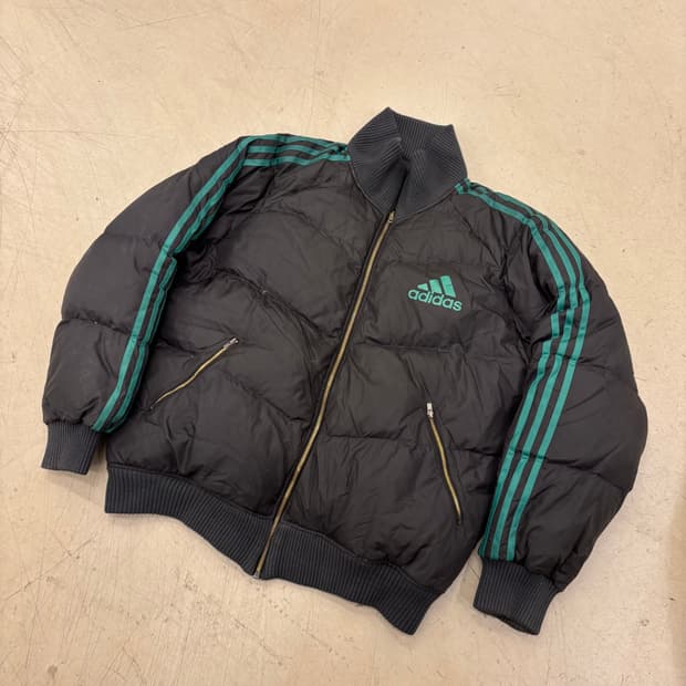 아디다스 덕다운 이큅먼트 패딩 봄버