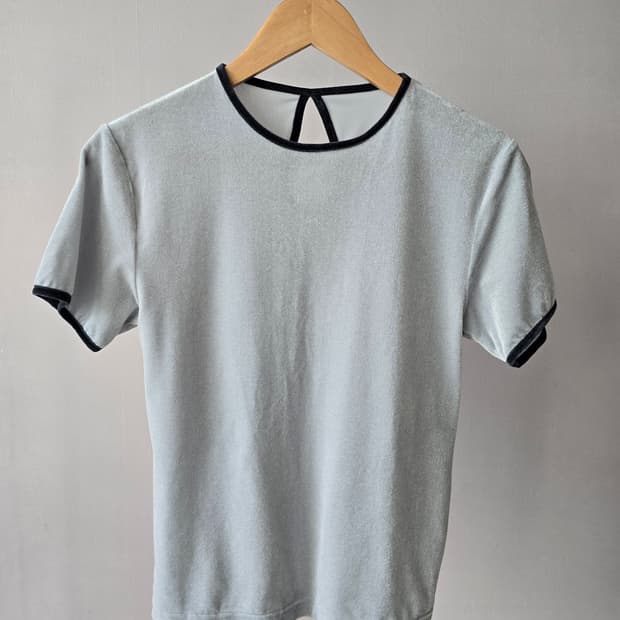 BEAUTY & YOUTH 민트 벨벳 링거 티셔츠 (FREE)