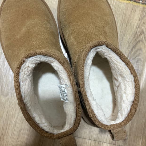 어그 클래식 울트라 미니 플랫폼 부츠 체스트넛