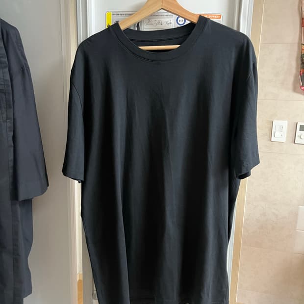 메종 마르지엘라 검정 반팔 티셔츠 XL