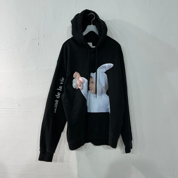 아크메드라비 후드티 2