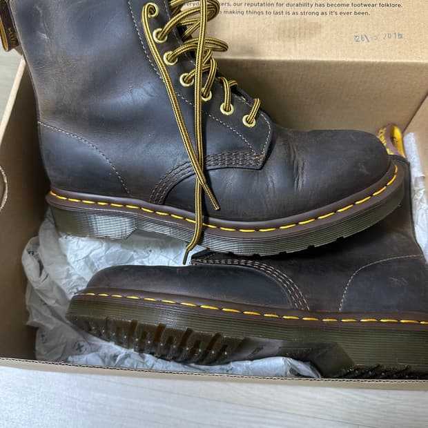 닥터마틴 1460 브라운