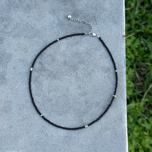 핸드메이드 비즈목걸이 simple black neckless 