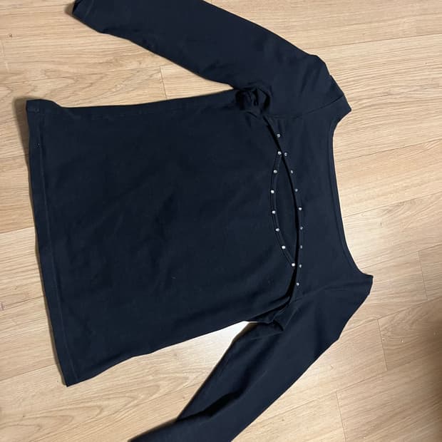 쌔끈쌔끈 유혹의 티셔츠...