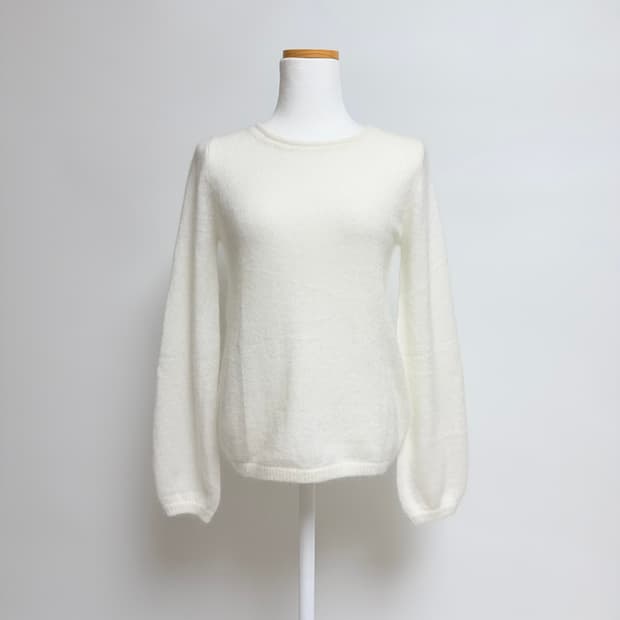 [새상품] 어스뮤직 앙고라 니트 S