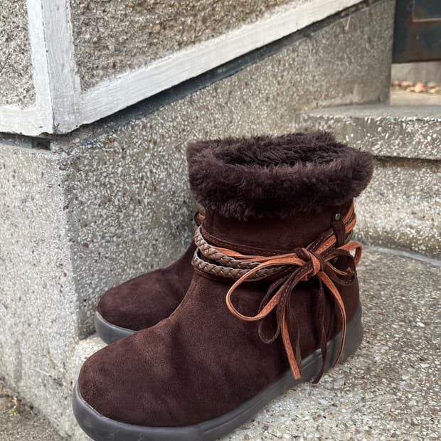 코코아 브라운 리본 어그부츠