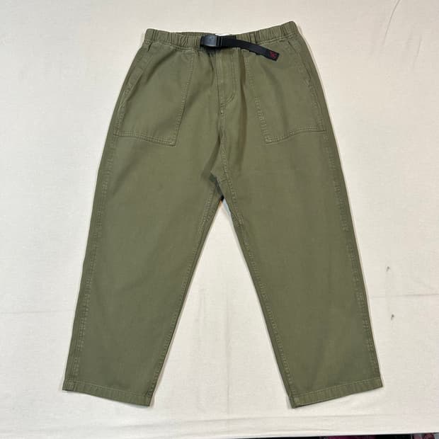 L) 그라미치 올리브 루즈테이퍼드 팬츠 면바지