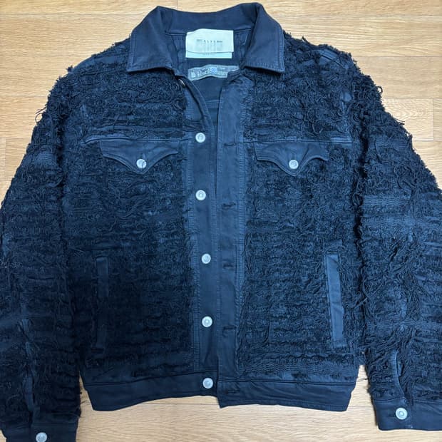 1017알릭스 블랙민즈 디스트레스드 데님자켓 M